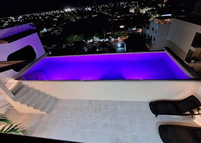 Itzamna Deluxe Con Jacuzzi Apartment